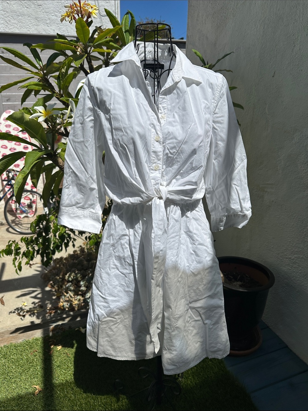 Banana Republic Black and White Petite Shirt - S